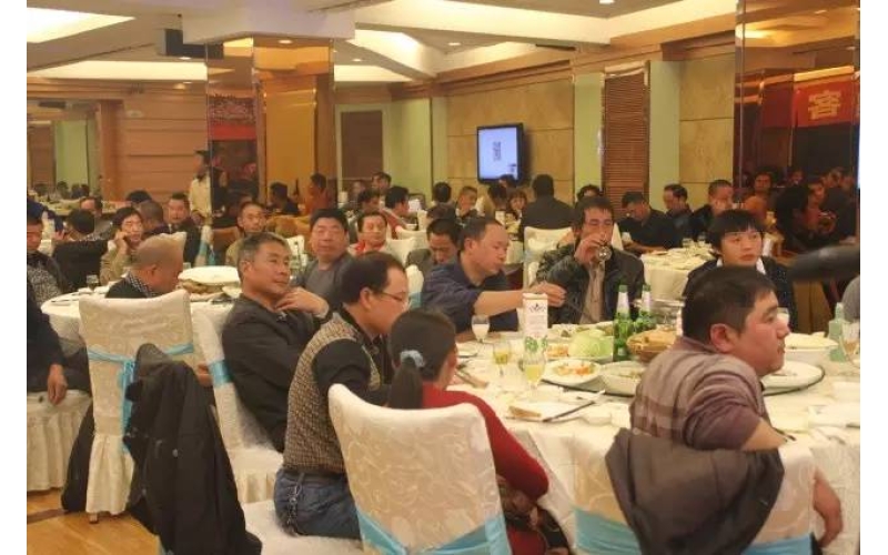 現(xiàn)場嗨翻天！寧?？蛻舸鹬x會(huì)照片拿走不謝！