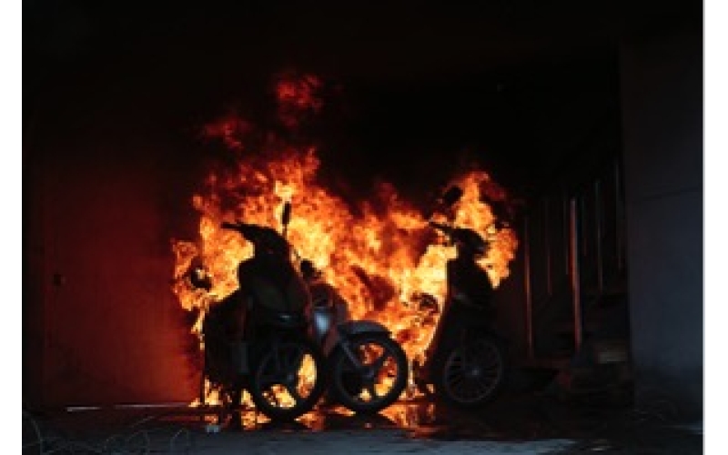 電動(dòng)車自燃都是哪些問(wèn)題引起的